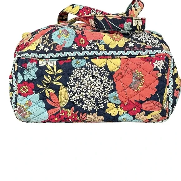 Vera Bradley Happy Snails Large Quilted Tote Bag Cottagecore Travel Retired 2011 - Picture 7 of 10
